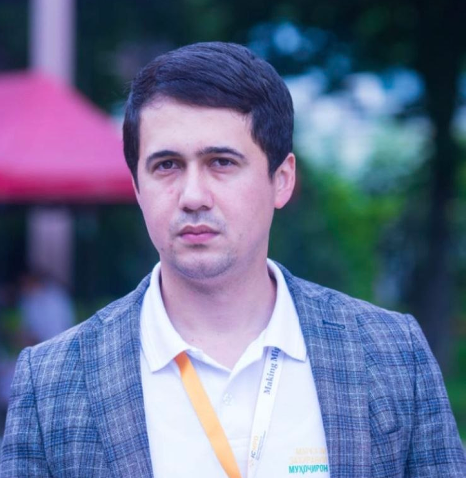 Комрон Бобоёров